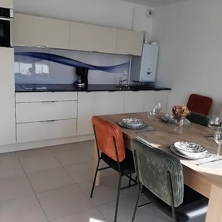 La Poulouchette 200m De La Apartment *